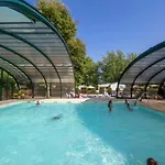 Camping Zecamping 4 Chiens Acceptes Bien-etre Piscine Couverte 4*