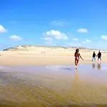 Zecamping 4 Chiens Acceptes Bien-etre Piscine Couverte Azur