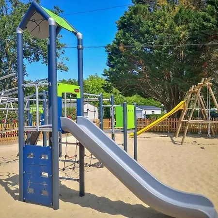 Кемпинг 4 Etoiles - Piscine - Eecabc *