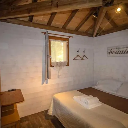 Kemping 4 Etoiles - Piscine - Eecabc Azur