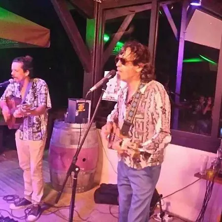 4 Etoiles - Piscine - Eecabc