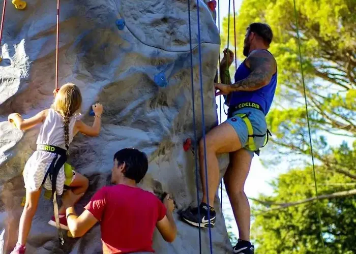 Camping 4 Etoiles - Piscine - Eecabc Kemp Azur