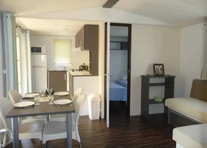 Camping 4 Etoiles - Piscine - Eecabc *